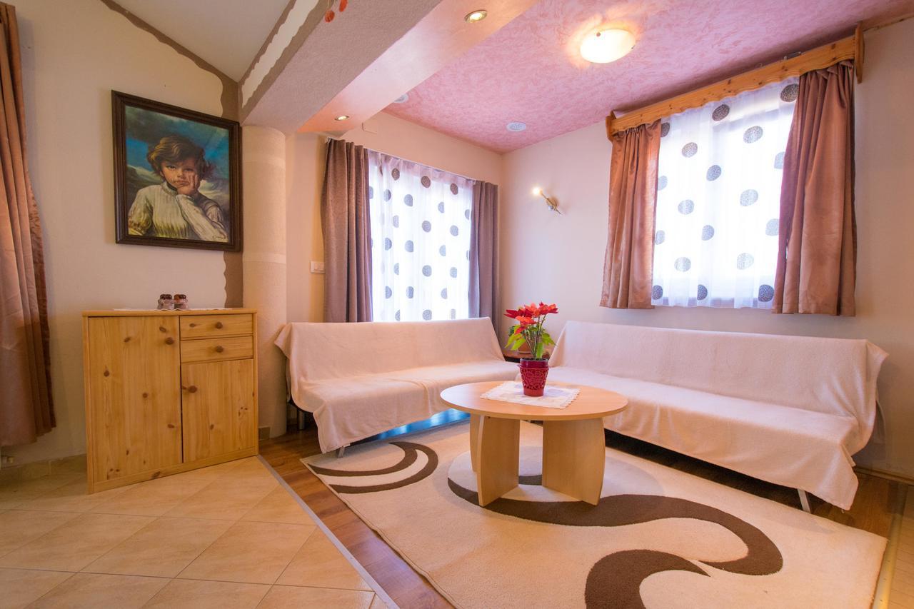 Apartment Hajdi Malinska Bagian luar foto